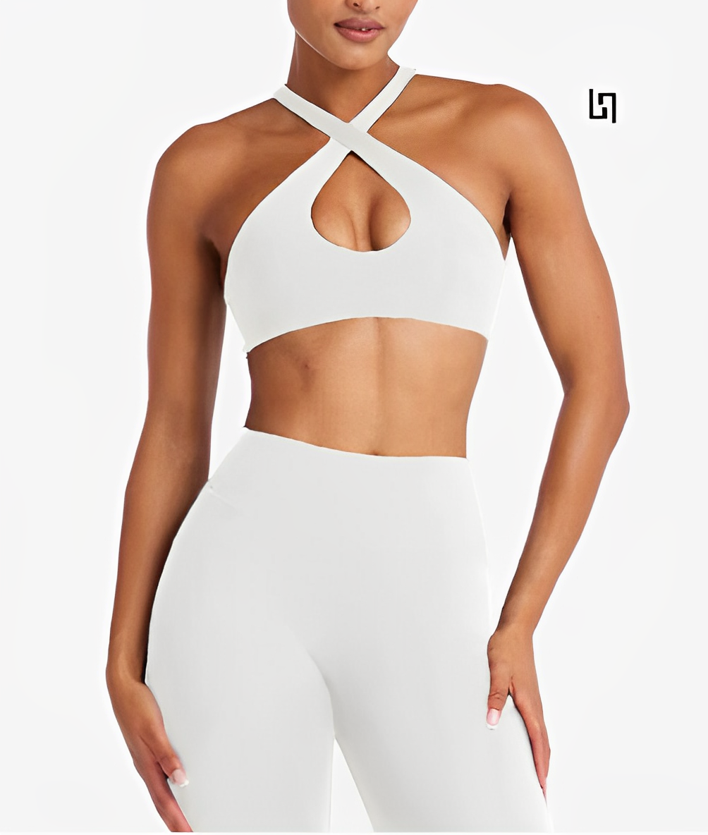 LuxeEssence Crop